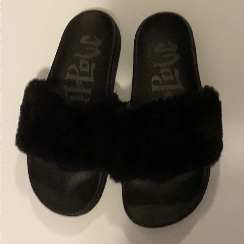 Faux fur slippers/sandals